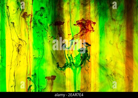 Acryl Farben und Tinte in Wasser. Zusammenfassung Hintergrund. Stockfoto