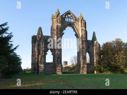 Das zerstörte östliche Ende der Gisborough Priory Church, jetzt eine Besucherattraktion Stockfoto