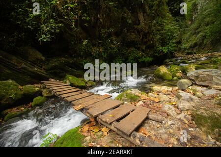 Fluss bei 'Puente de Dios'Queretaro-Mexiko Stockfoto