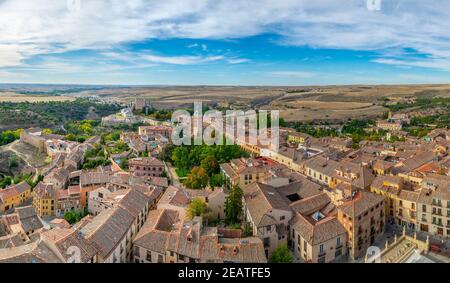 Luftaufnahme von Alcazar de Segovia von der gotischen Kathedrale, Spanien Stockfoto