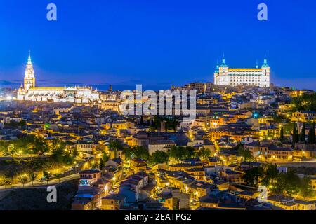 Nachtansicht der Stadtansicht von Toledo, Spanien Stockfoto