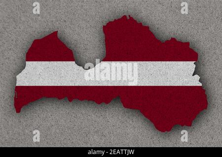 Karte und Flagge Lettlands auf Felt Stockfoto