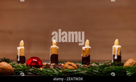 Adventskranz mit Kerzen Stockfoto