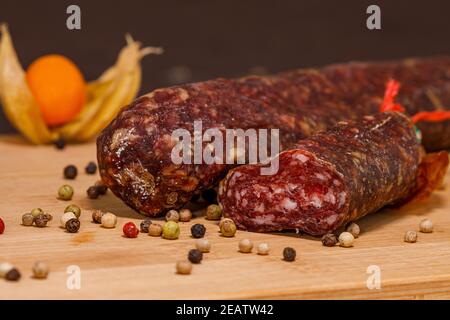 Geräucherte Wurst eine Feinkost aus Deutschland Stockfoto