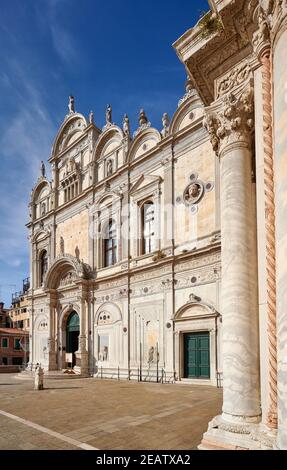 Fassade der Scuola Grande di San Marco, Venedig, Venetien, Italien Stockfoto