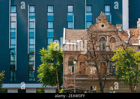 Alte und neue Architektur in Bosnien und Herzegowina Stockfoto