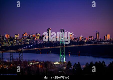 Lions Gate Bridge, Skyline von Vancouver, Vancouver, British Columbia, Kanada Stockfoto