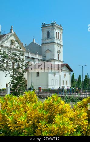 Kirche des Hl. Franziskus von Assisi und Se Kathedrale, Old Goa, Goa, Indien Stockfoto