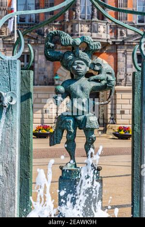 Brunnen vor dem Rathaus in Malmö, Schweden Stockfoto