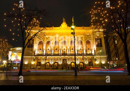Berlin, Deutschland - 17. Dezember 2018: Theater des Westens, eines der berühmtesten Theater für Musicals und Operetten in Berlin, Stockfoto