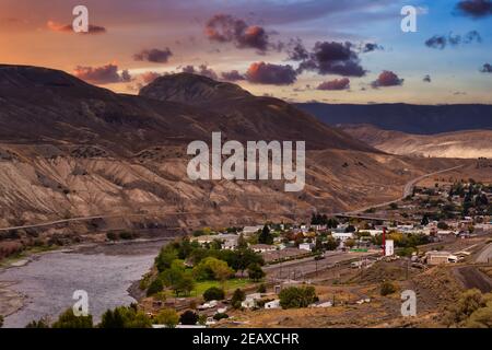 Blick auf eine kleine Stadt, Ashcroft Stockfoto