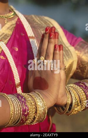 Asien, Indien, Goa, Hand Detail der traditionellen indischen Namaste Grußpose Stockfoto