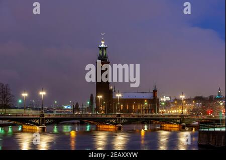 Stockholmer Rathaus, Rathaus, bei Nacht Stockfoto