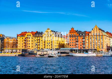 STOCKHOLM, SCHWEDEN, 21. APRIL 2019: Uferpromenade der Insel Kungsholmen in Stockholm, Schweden Stockfoto