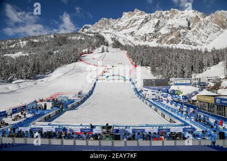 Cortina (BL, Italien. Februar 2021, 11th. Cortina (BL), Italien, Olympia delle Tofane, 11. Februar 2021, Atmosphäre von der Olympia delle Tofane-Strecke während der FIS Alpine World SKI Championships 2021 - Super G - Damen - Alpin Ski Race Credit: Luca Tedeschi/LPS/ZUMA Wire/Alamy Live News Stockfoto