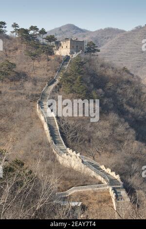 Die große Mauer bei Jiankou – Wild und gefährlich steil Stockfoto