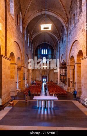 LUND, SCHWEDEN, 24. APRIL 2019: Innenraum der Kathedrale von Lund, Schweden Stockfoto