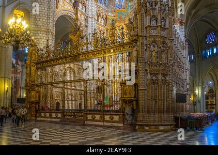 TOLEDO, SPANIEN, 2. OKTOBER 2017: Innenraum der Santa Iglesia Catedral Primada de Toledo in Toledo, Spanien Stockfoto