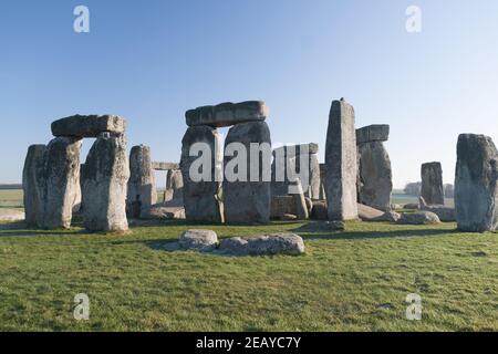 Stonehenge an einem kalten, hellen Morgen im Januar Stockfoto