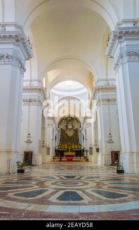 CATANIA, ITALIEN, 27. APRIL 2017: Innenraum der Chiesa di San Nicolò l'Arena in Catania, Sizilien, Italien Stockfoto