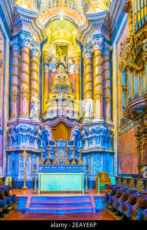 LISSABON, PORTUGAL, 3. SEPTEMBER 2016: Innenansicht der igreja dos clerigos in Porto, Portugal. Stockfoto