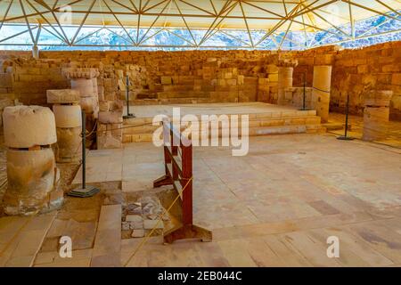 PETRA, JORDANIEN, 3. JANUAR 2019: Bodenmosaiken in der Petra Kirche in Jordanien Stockfoto