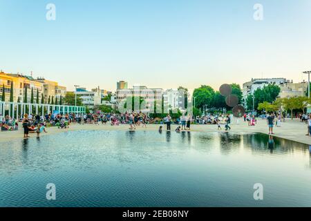 TEL AVIV, ISRAEL, 15. SEPTEMBER 2018: Blick auf den Habima-Platz im Zentrum von Tel Aviv, Israel Stockfoto