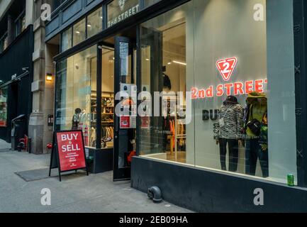 2nd Street Second Hand Bekleidungsgeschäft in Chelsea in New York am Freitag, 15. Januar 2021. (© Richard B. Levine) Stockfoto