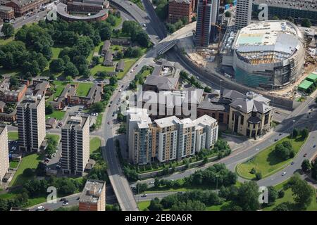 Luftaufnahmen von Leeds, einschließlich der ersten Direct Arena (auch bekannt als Leeds Arena) im Bau, Leeds, West Yorkshire Stockfoto