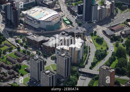 Luftaufnahmen von Leeds, einschließlich der ersten Direct Arena (auch bekannt als Leeds Arena) im Bau, Leeds, West Yorkshire Stockfoto