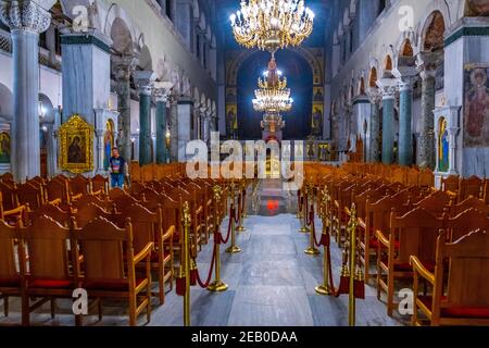 THESSALONIKI, GRIECHENLAND, 6. MAI 2018: Das Innere der Agios Dimitrios Kirche in Thessaloniki, Griechenland Stockfoto