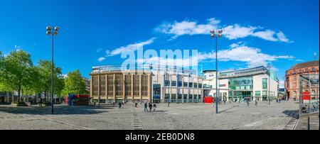 DORTMUND, 30. APRIL 2018: Blick auf den Hansaplatz im Zentrum von Dortmund Stockfoto