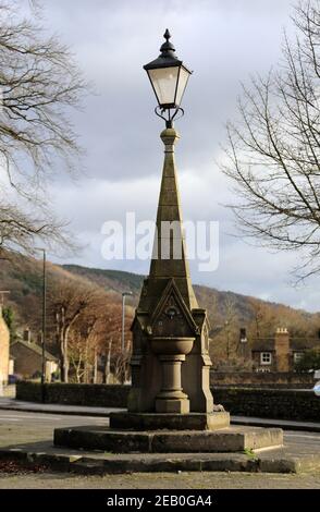 Gotischer Trinkbrunnen im Revival-Stil in Bakewell Stockfoto