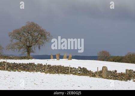 Neun Steine Schließen Steinkreis bei Harthill Moor in der Derbyshire Peak District Stockfoto