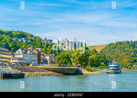 ST. GOAR, 16. AUGUST 2018: Blick auf die Uferpromenade von St. Goar Stockfoto