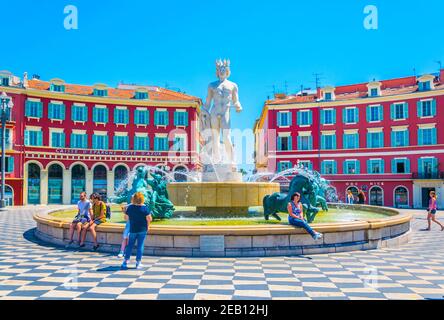 NIZZA, FRANKREICH, 11. JUNI 2017: Fontaine du Soleil in Nizza, Frankreich Stockfoto