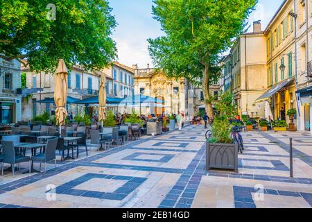 AVIGNON, FRANKREICH, 19. JUNI 2017: Blick auf den Place Crillon in Avignon, Frankreich Stockfoto