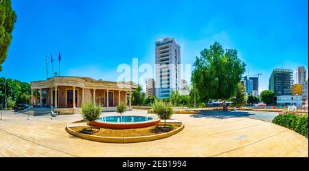 NIKOSIA, ZYPERN, 23. AUGUST 2017: Zentrale Bibliothek in Nikosia, Zypern Stockfoto