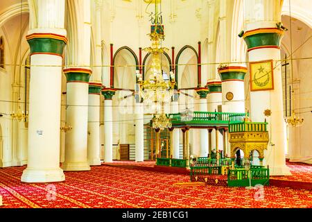 LEFKOSA, ZYPERN, 24. AUGUST 2017: Das Innere der Selimiye Moschee in Lefkosa, Zypern Stockfoto