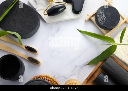 Rahmen aus aktoviertem Bambus Holzkohle Produkt für die Gesundheitsversorgung, Home Spa, Zähne. Keine Verschwendung. Stockfoto