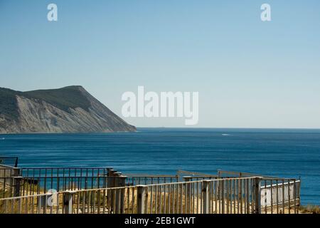 Blick auf den bald Berg in Anapa. Stockfoto