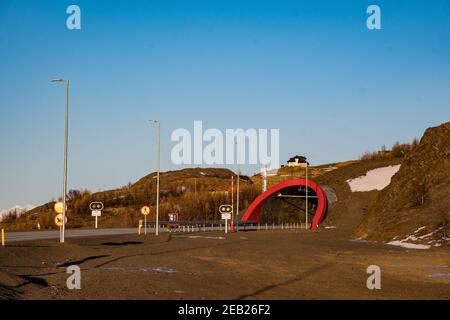 Der Vadlaheidi-Straßentunnel in Eyjafjordur in Nordisland Stockfoto