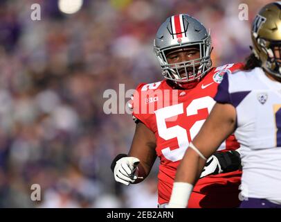 (DATEI FOTOS).ehemalige Ohio State Buckeys (52) Wyatt Davis wird voraussichtlich in der 1st oder 2nd Runde des 2021 NFL Draft gehen, hier ist er am 1. Januar 2019 im Vergleich zu den Washington Huskies, der NFL Draft wird in Cleveland, Ohio am 29. April 2021 stattfinden. (Obligatorische Gutschrift: Jose/MarinMedia.org/Cal Sport Media) (absoluter vollständiger Fotograf und Credits erforderlich) Stockfoto