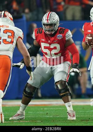 (DATEI FOTOS).ehemalige Ohio State Buckeies (52) Wyatt Davis wird voraussichtlich in der 1st oder 2nd Runde des 2021 NFL Draft gehen, hier ist er am 28. Dezember 2019 im Vergleich zu den Clemson Tigers, der NFL Draft wird in Cleveland, Ohio am 29. April 2021 stattfinden. (Obligatorische Gutschrift: Jose/MarinMedia.org/Cal Sport Media) (absoluter vollständiger Fotograf und Credits erforderlich) Stockfoto