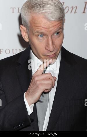 Anderson Cooper nimmt am 5. Juni 2012 an der Gordon Parks Centennial Gala im Museum of Modern Art in New York City Teil. Foto: Henry McGee/MediaPunch Stockfoto