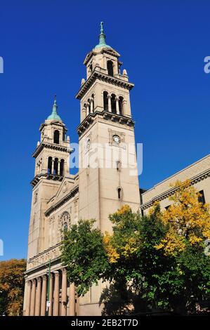 Chicago, Illinois, USA. St. Adalbert Katholische Kirche, ein schönes Beispiel für die "polnische Kathedrale Stil" der Kirchen. Es wurde 1914 erbaut und ursprünglich Stockfoto