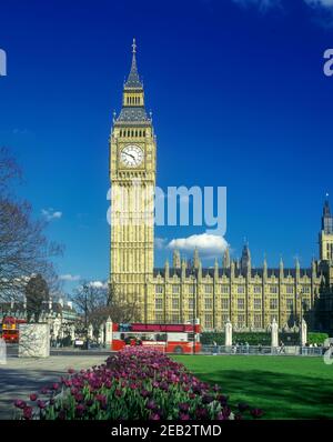 2000 HISTORISCHE BIG BEN HÄUSER DES PARLIAMENT PARLIAMENT SQUARE LONDON ENGLAND GB Stockfoto