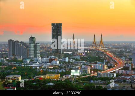 Bhumibol Brücke in Thailand (die industrielle Ringstraße Brücke) in Thailand. Stockfoto