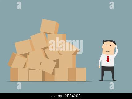 Nachdenklicher Geschäftsmann, der in der Nähe eines riesigen Stapels von Kartons steht. Er denkt, wie man alle Pakete liefert oder speichert Stock Vektor