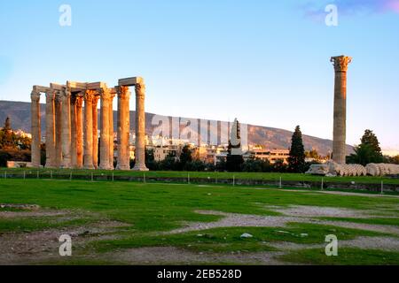 Tempel des Olympischen Zeus. Athen, Griechenland Stockfoto